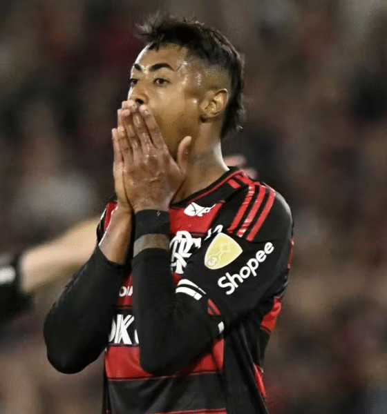 Bruno Henrique do Flamengo vai a julgamento no STJD por suspeita de forçar cartão amarelo contra Santos em 2023.