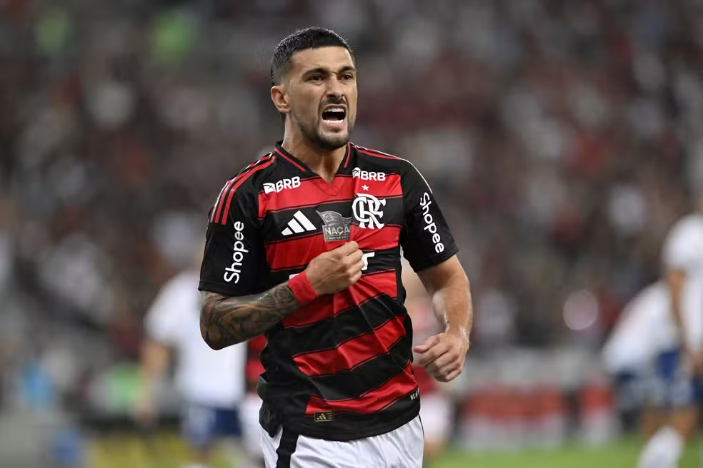 Arrascaeta Alcança Ano Mais Artilheiro e Planeja se Aposentar